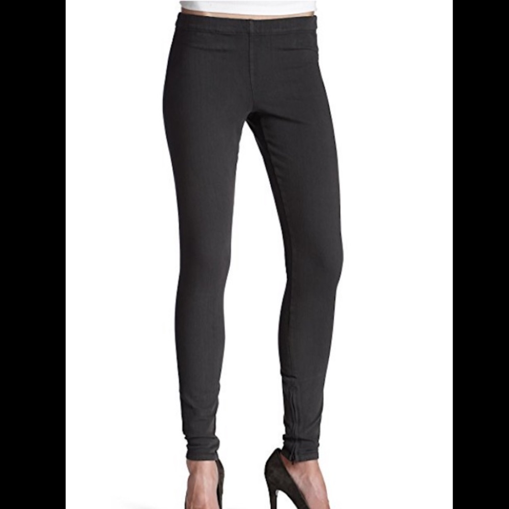 Joe’s ankle zip denim legging